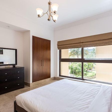 Beachfront Two Bedrooms On Palm Jumeirah By Deluxe Holiday Homes 迪拜 外观 照片