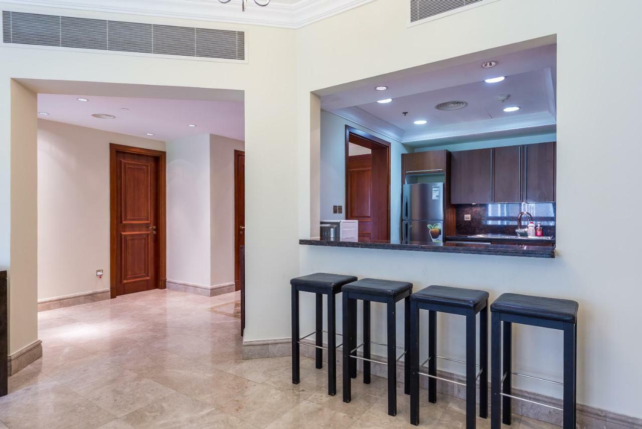Beachfront Two Bedrooms On Palm Jumeirah By Deluxe Holiday Homes 迪拜 外观 照片