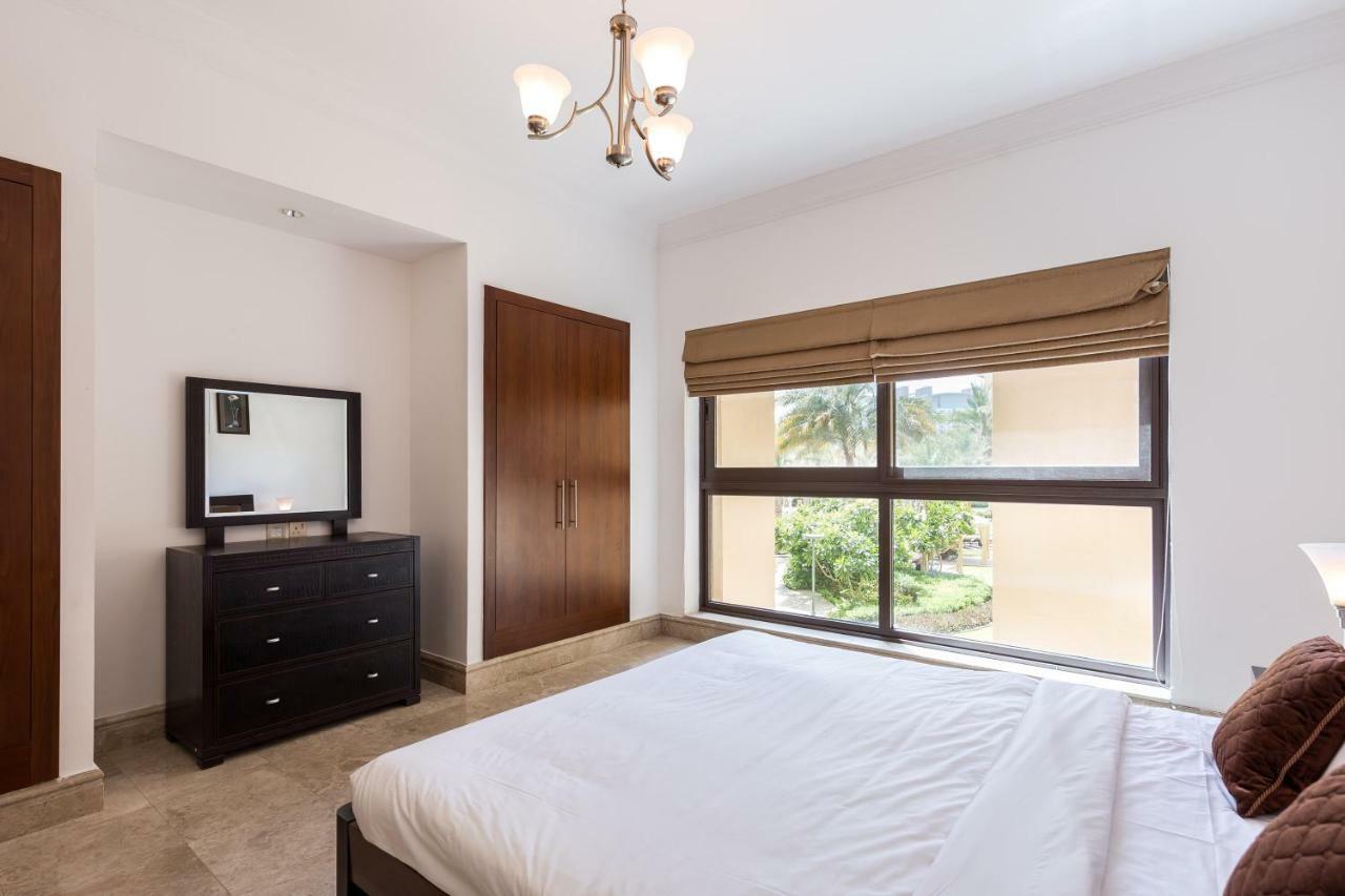 Beachfront Two Bedrooms On Palm Jumeirah By Deluxe Holiday Homes 迪拜 外观 照片